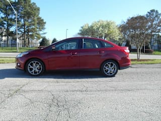 2013 Ford Focus 1FADP3F28DL206975 2013 Ford Focus