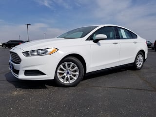 2015 Ford Fusion S 3FA6P0G71FR132224 2015 Ford Fusion S