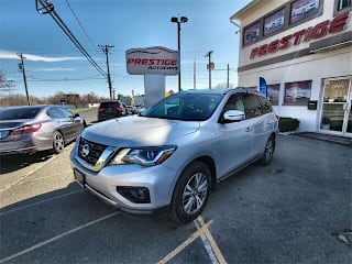 2017 Nissan Pathfinder 5N1DR2MM7HC654225 2017 Nissan Pathfinder