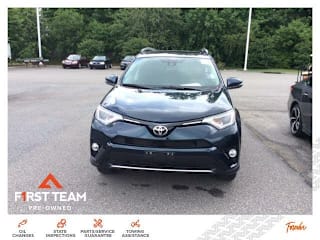 2017 Toyota RAV4 XLE 2T3RFREV2HW646386 2017 Toyota RAV4 XLE
