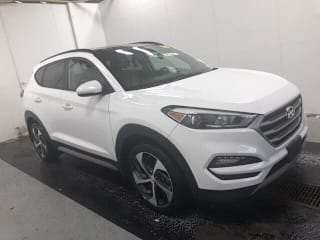 2018 Hyundai Tucson Value KM8J3CA29JU665983 2018 Hyundai Tucson Value