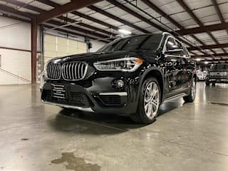 2017 BMW X1 xDrive28i WBXHT3C35H5F78231 2017 BMW X1 xDrive28i