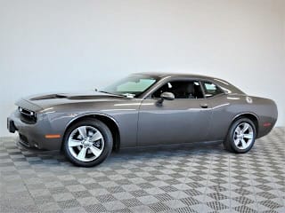 2017 Dodge Challenger SXT 2C3CDZAG2HH665737 2017 Dodge Challenger SXT