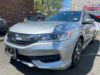 2017 Honda Accord LX 1HGCR2F38HA306869 2017 Honda Accord LX