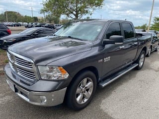 2017 Ram Pickup 1500 1C6RR6LT1HS820150 2017 Ram Pickup 1500