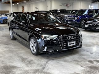 2018 Audi A3 2.0T Premium WAUAUGFF9J1088407 2018 Audi A3 2.0T Premium