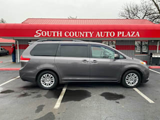 2014 Toyota Sienna XLE 8-Passenger 5TDYK3DCXES486775 2014 Toyota Sienna XLE 8-Passenger