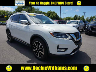 2018 Nissan Rogue S JN8AT2MV1JW323747 2018 Nissan Rogue S