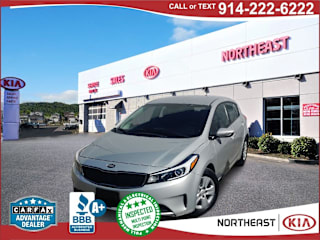 2017 Kia Forte5 KNAFK5A84H5700881 2017 Kia Forte5