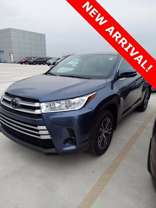 2019 Toyota Highlander LE 5TDBZRFH8KS966368 2019 Toyota Highlander LE