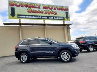 2015 Jeep Grand Cherokee Laredo 1C4RJFAG5FC213777 2015 Jeep Grand Cherokee Laredo