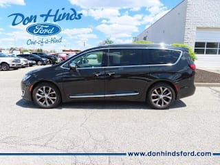 2018 Chrysler Pacifica Limited 2C4RC1GG6JR198419 2018 Chrysler Pacifica Limited