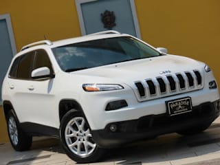 2018 Jeep Cherokee Latitude 1C4PJLCBXJD538922 2018 Jeep Cherokee Latitude