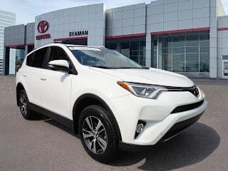 2018 Toyota RAV4 XLE JTMWFREV4JJ194044 2018 Toyota RAV4 XLE