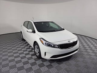 2017 Kia Forte5 LX KNAFK5A82H5682199 2017 Kia Forte5 LX