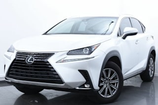 2018 Lexus NX 300 Base JTJYARBZ4J2093754 2018 Lexus NX 300 Base