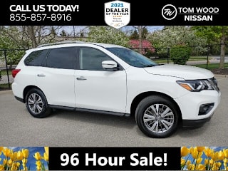 2018 Nissan Pathfinder SL 5N1DR2MN8JC616162 2018 Nissan Pathfinder SL