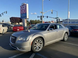 2018 Chrysler 300 2C3CCAEG0JH269925 2018 Chrysler 300