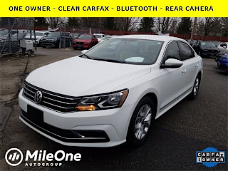 2017 Volkswagen Passat 1VWAT7A31HC050166 2017 Volkswagen Passat