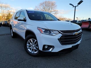 2018 Chevrolet Traverse LT Cloth 1GNEVGKW2JJ154827 2018 Chevrolet Traverse LT Cloth