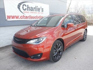 2018 Chrysler Pacifica Touring L Plus 2C4RC1EG7JR272689 2018 Chrysler Pacifica Touring L Plus