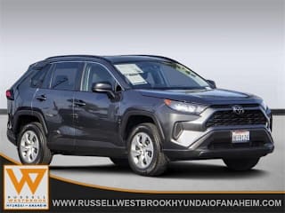 2019 Toyota RAV4 LE JTMH1RFV9KD010805 2019 Toyota RAV4 LE