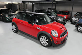 2011 MINI Cooper S WMWSV3C58BTY15192 2011 MINI Cooper S