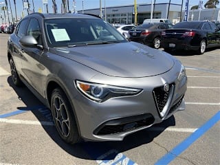 2018 Alfa Romeo Stelvio Sport ZASFAKPNXJ7B67194 2018 Alfa Romeo Stelvio Sport