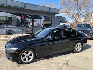2014 BMW 3 Series 320i WBA3B1C54EK130991 2014 BMW 3 Series 320i