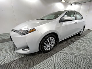 2018 Toyota Corolla XLE 2T1BURHE3JC042770 2018 Toyota Corolla XLE