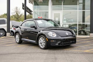 2018 Volkswagen Beetle 2.0T S 3VWFD7AT4JM709204 2018 Volkswagen Beetle 2.0T S