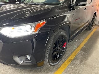 2019 Chevrolet Traverse Premier 1GNEVKKW5KJ260872 2019 Chevrolet Traverse Premier