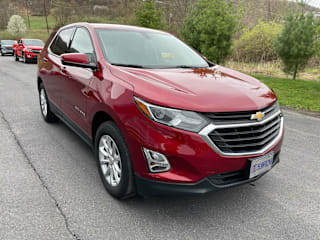2018 Chevrolet Equinox LT 2GNAXSEV6J6233364 2018 Chevrolet Equinox LT