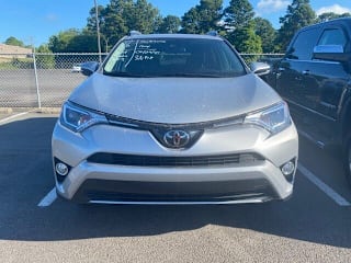 2018 Toyota RAV4 XLE 2T3WFREV3JW417045 2018 Toyota RAV4 XLE