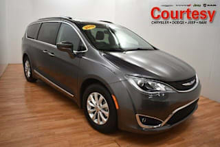 2019 Chrysler Pacifica Touring L 2C4RC1BG6KR651057 2019 Chrysler Pacifica Touring L
