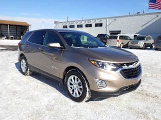 2019 Chevrolet Equinox LT 2GNAXKEVXK6156743 2019 Chevrolet Equinox LT