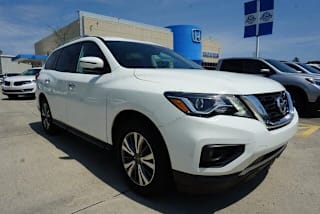 2017 Nissan Pathfinder SV 5N1DR2MN0HC612259 2017 Nissan Pathfinder SV