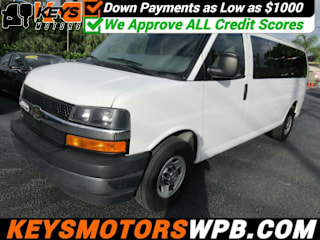 2017 Chevrolet Express Passenger 1GAZGPFG7H1150430 2017 Chevrolet Express Passenger