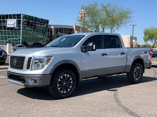 2018 Nissan Titan PRO-4X 1N6AA1E54JN541324 2018 Nissan Titan PRO-4X