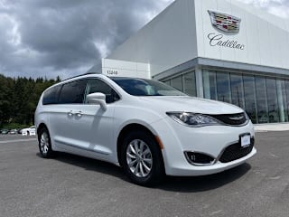2017 Chrysler Pacifica Touring-L 2C4RC1BG6HR520199 2017 Chrysler Pacifica Touring-L