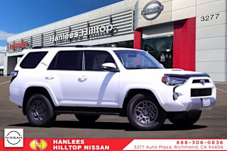 2019 Toyota 4Runner SR5 JTEBU5JR0K5662654 2019 Toyota 4Runner SR5