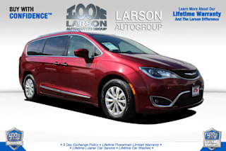 2018 Chrysler Pacifica Touring L 2C4RC1BG7JR110114 2018 Chrysler Pacifica Touring L