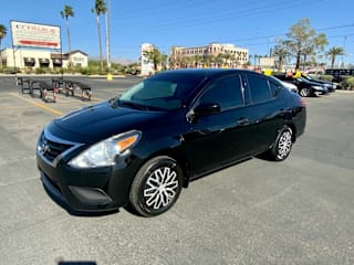 2017 Nissan Versa 1.6 S 3N1CN7AP8HL853668 2017 Nissan Versa 1.6 S