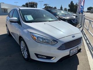 2017 Ford Focus Titanium 1FADP3N28HL214890 2017 Ford Focus Titanium