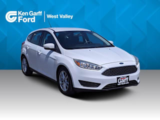 2016 Ford Focus SE 1FADP3K29GL337620 2016 Ford Focus SE