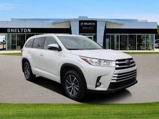 2018 Toyota Highlander XLE 5TDJZRFH4JS902175 2018 Toyota Highlander XLE