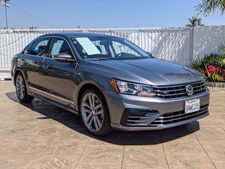 2017 Volkswagen Passat 1.8T R-Line 1VWDT7A32HC086493 2017 Volkswagen Passat 1.8T R-Line