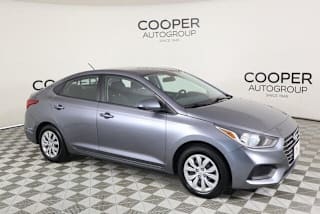 2019 Hyundai Accent SE 3KPC24A3XKE039325 2019 Hyundai Accent SE