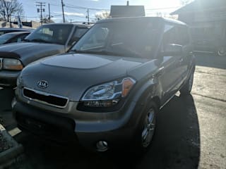 2011 Kia Soul + 4dr Crossover 4A KNDJT2A28B7227337 2011 Kia Soul + 4dr Crossover 4A