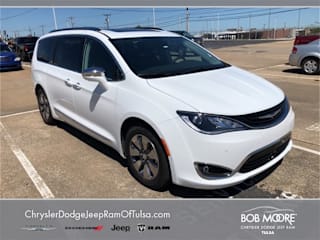 2018 Chrysler Pacifica Hybrid Limited 2C4RC1N78JR359047 2018 Chrysler Pacifica Hybrid Limited